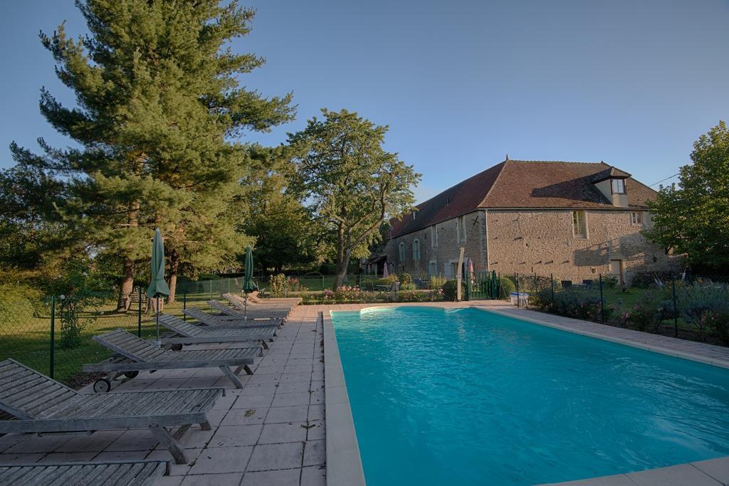 Charme Hotel La Dominotte Demigny エクステリア 写真