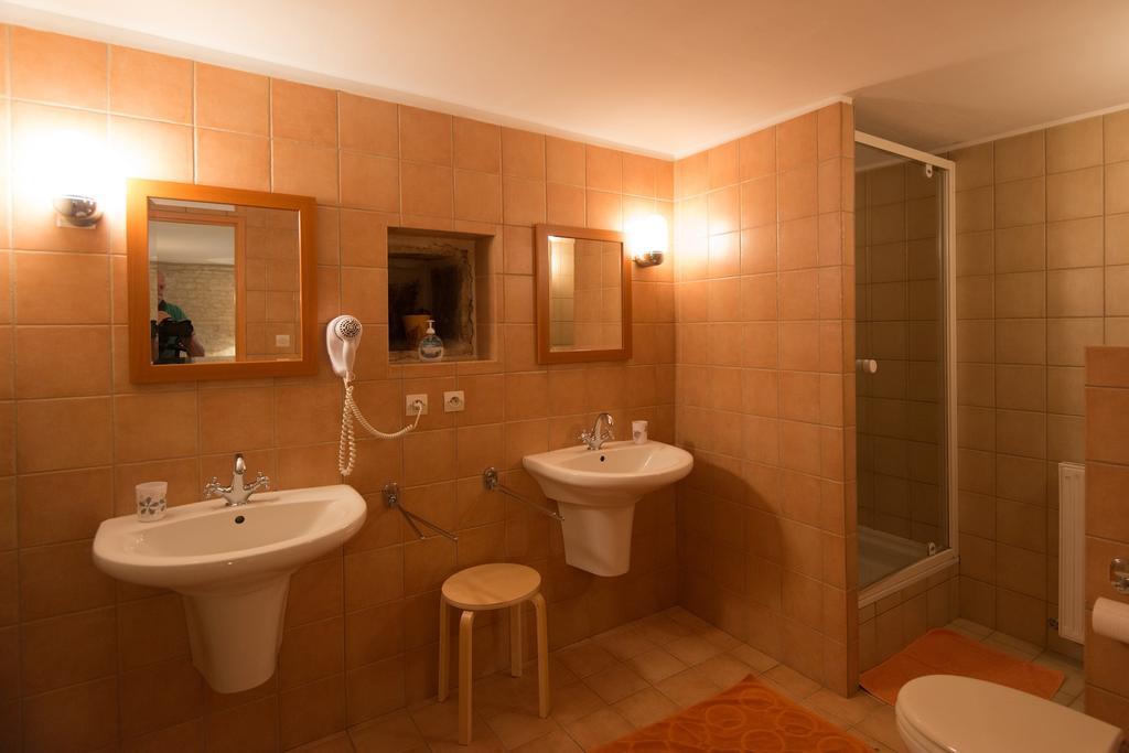 Charme Hotel La Dominotte Demigny 部屋 写真